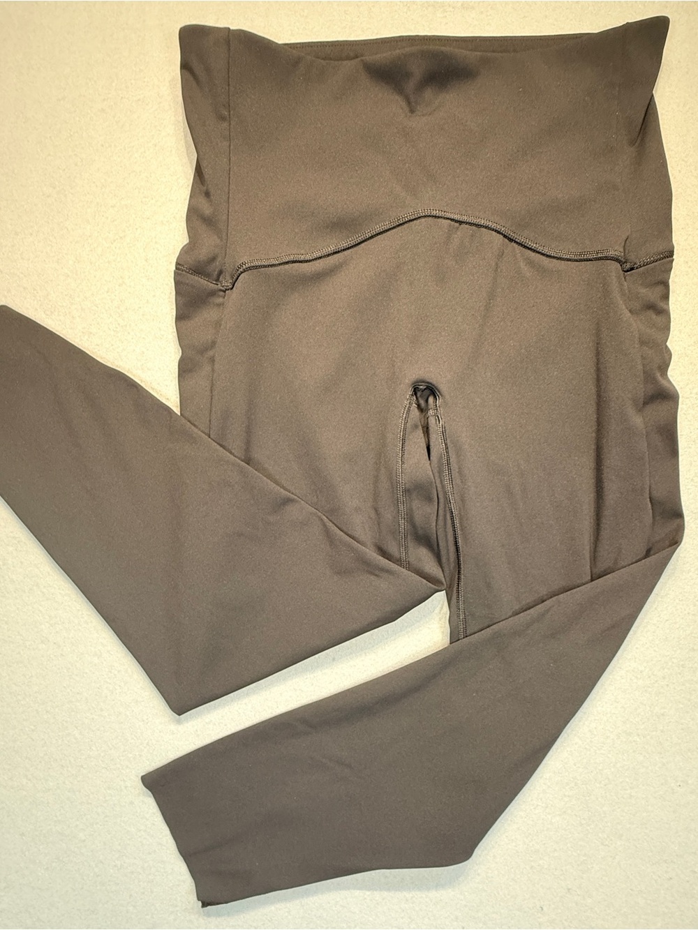 SPANX High-Waist Nursing Leggings in Black color